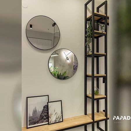 P Deluxe Suites 5 เทสซาโลนิกิ ภายนอก รูปภาพ